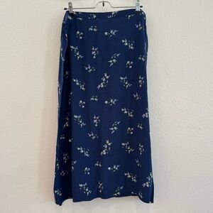 Cute Floral Spring Navy Skirt - Oversized Medium (Waist 17.5” flat)